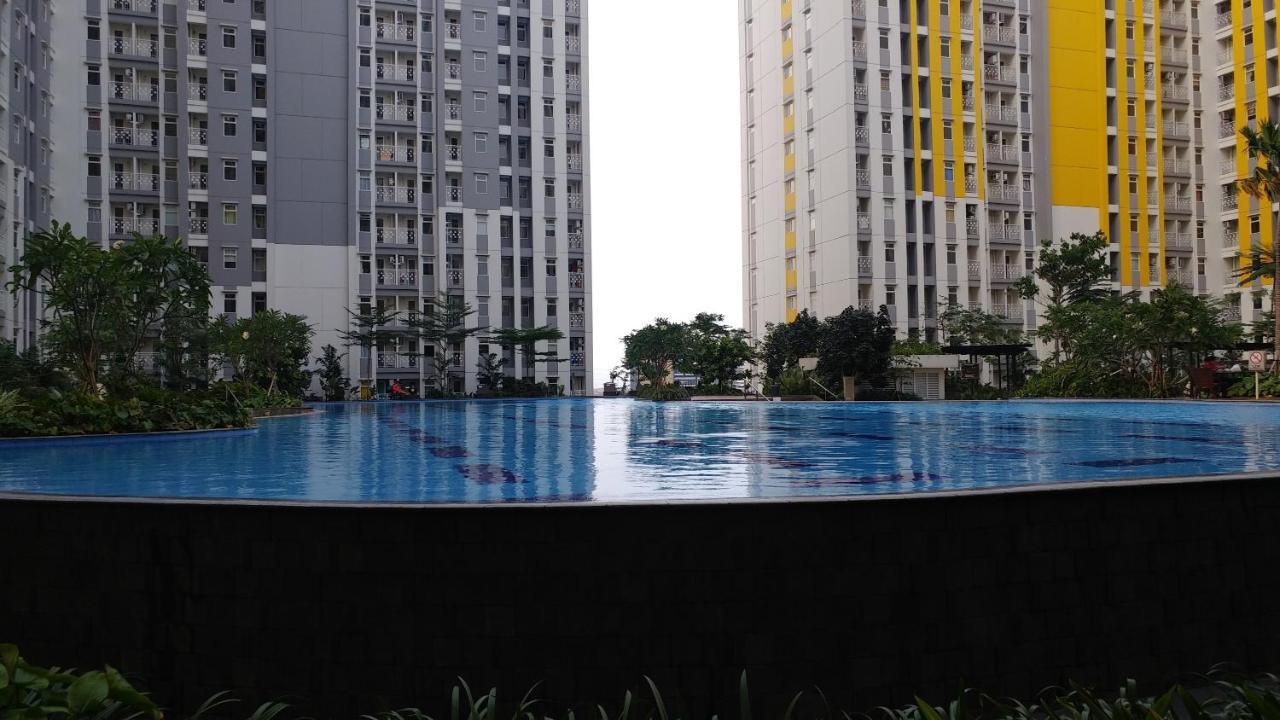 Apartemen Modern And Full Parquette Springlake Summarecon By Travelio *