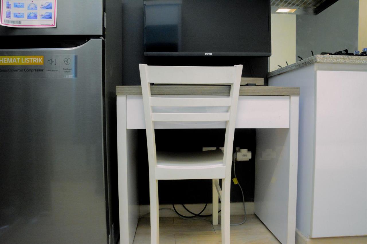 Apartemen Modern And Full Parquette Springlake Summarecon By Travelio *
